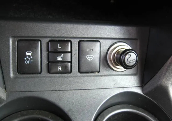 Toyota RAV4 cena 53500 przebieg: 178150, rok produkcji 2011 z Rybnik małe 497